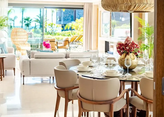 וילה Stylish Beachfront With Pool Gym Sauna Seaview