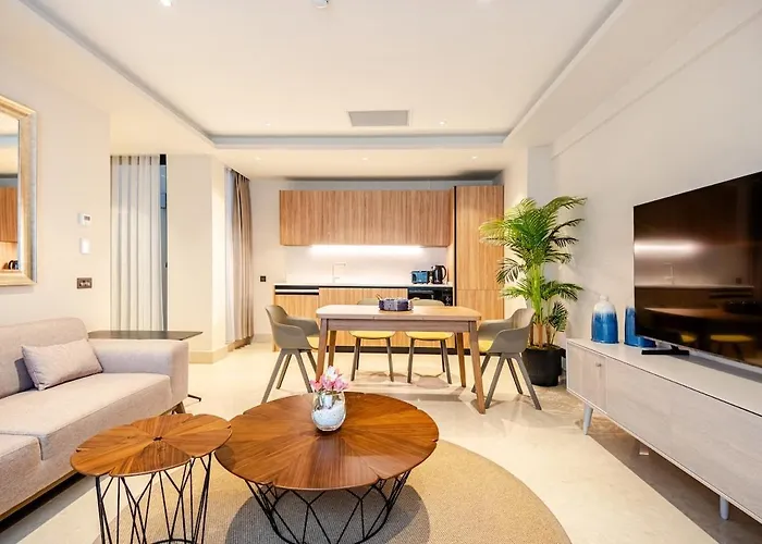 Stylish Beachfront With Pool Gym Sauna Seaview Вилла *