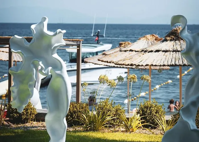 Вилла Stylish Beachfront With Pool Gym Sauna Seaview Бодрум