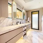 Stylish Beachfront With Pool Gym Sauna Seaview بودروم