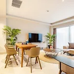 فيلة Stylish Beachfront With Pool Gym Sauna Seaview *