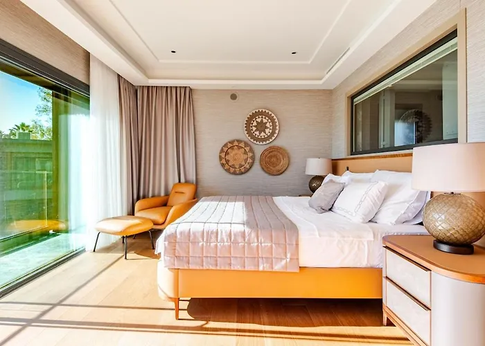 Stylish Beachfront With Pool Gym Sauna Seaview Villa *